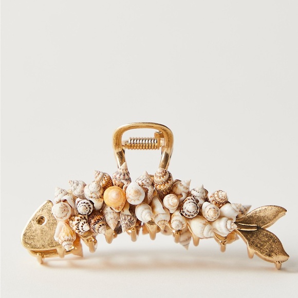 Free People Accessories - Free People Best Catch Gold and Cream Shell Hair Clip